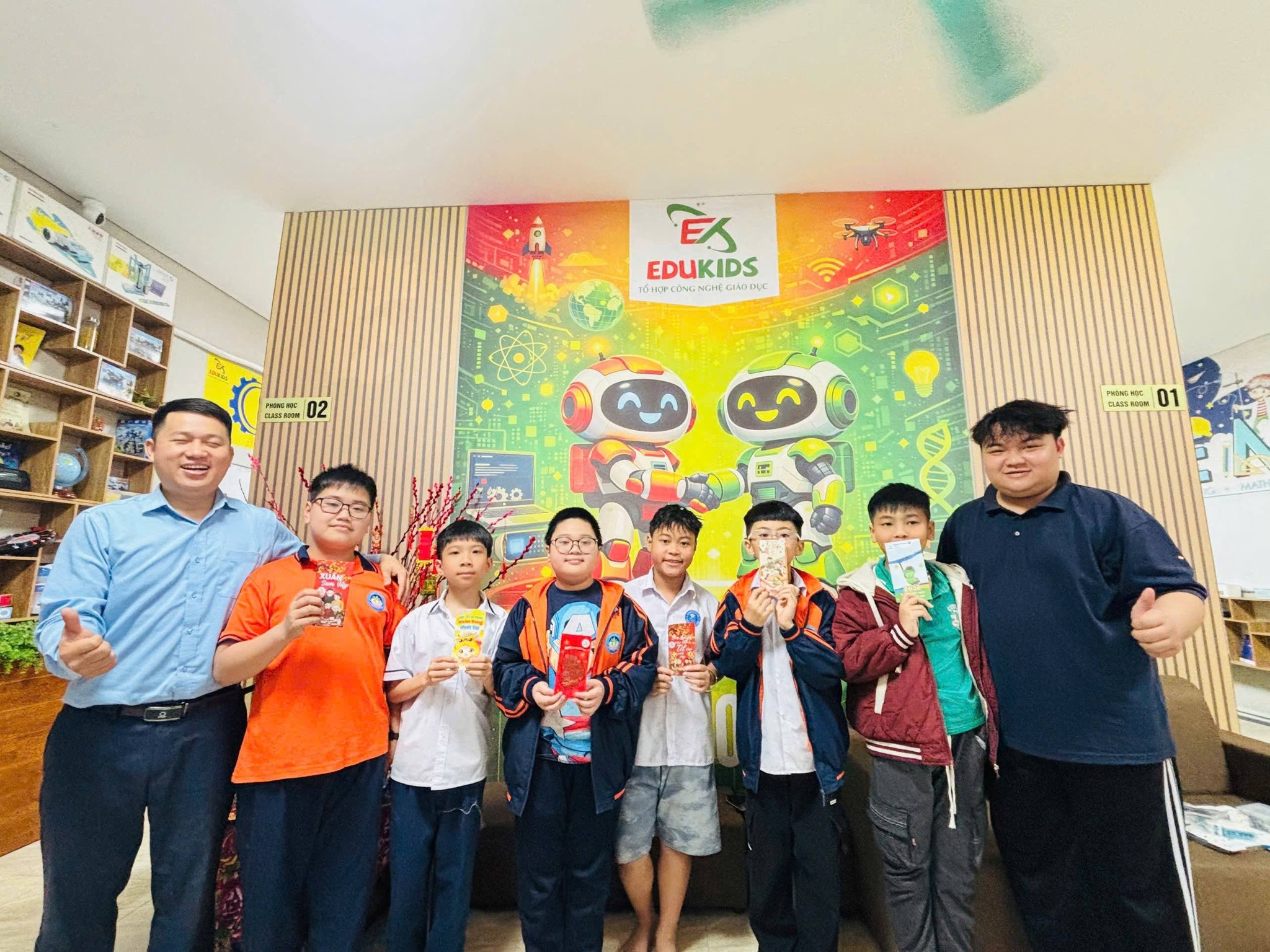 KHỞI ĐỘNG TUẦN HỌC MỚI – RỘN RÀNG LỘC XUÂN TẠI EDUKIDS